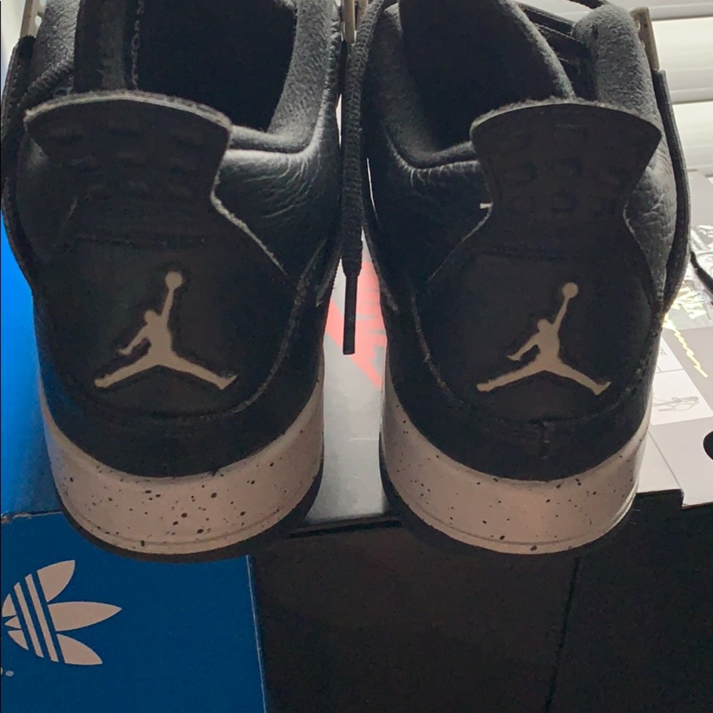 Retro air Jordan 4s